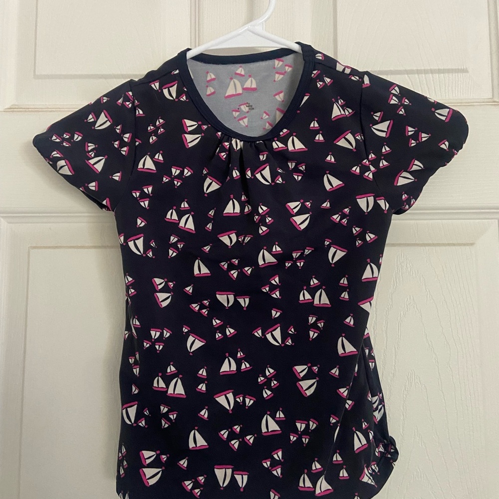 Lands End girls 2 piece swim suit size 6 Navy Sailboat with rash guard